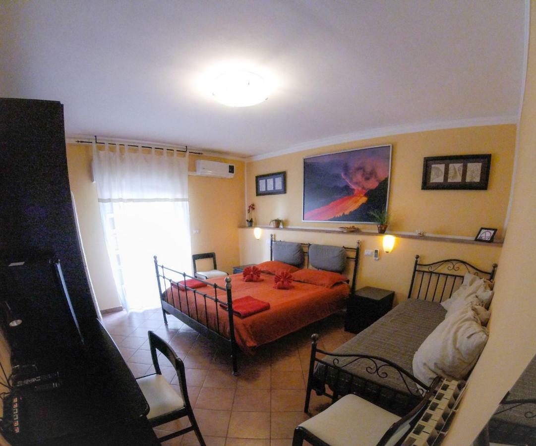 Appartamento Tano'S Giardini Naxos Esterno foto